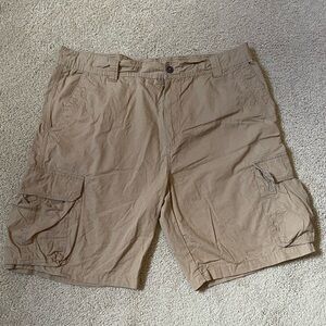 EUC Men Rugged Trails Shorts, Size 40